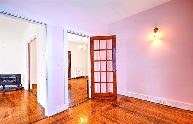 $650,000 | 2952 East Main Road, Portsmouth, RI 02871