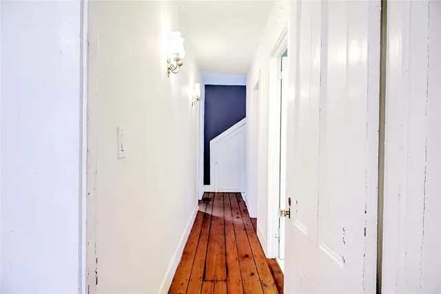 $650,000 | 2952 East Main Road, Portsmouth, RI 02871