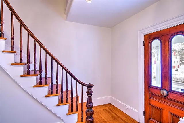 $650,000 | 2952 East Main Road, Portsmouth, RI 02871