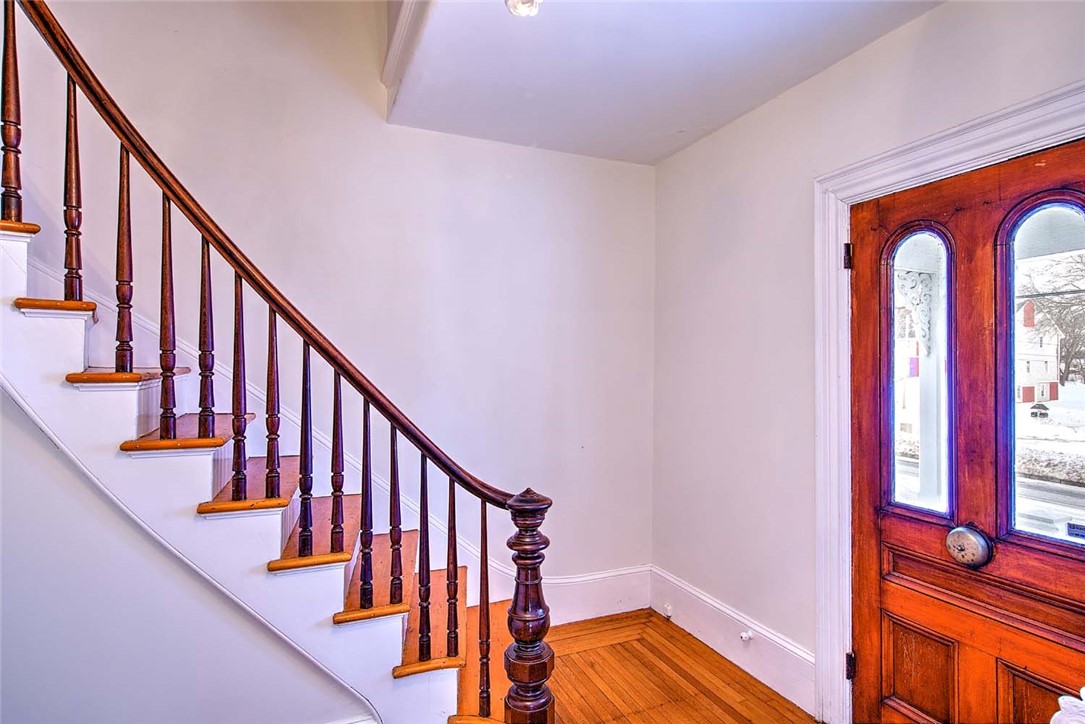 2952 East Main Road Portsmouth, RI 02871 - Photo 3 of 49