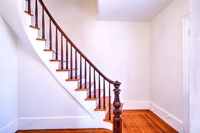 $650,000 | 2952 East Main Road, Portsmouth, RI 02871