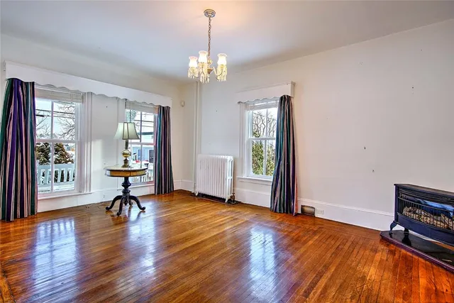 $650,000 | 2952 East Main Road, Portsmouth, RI 02871