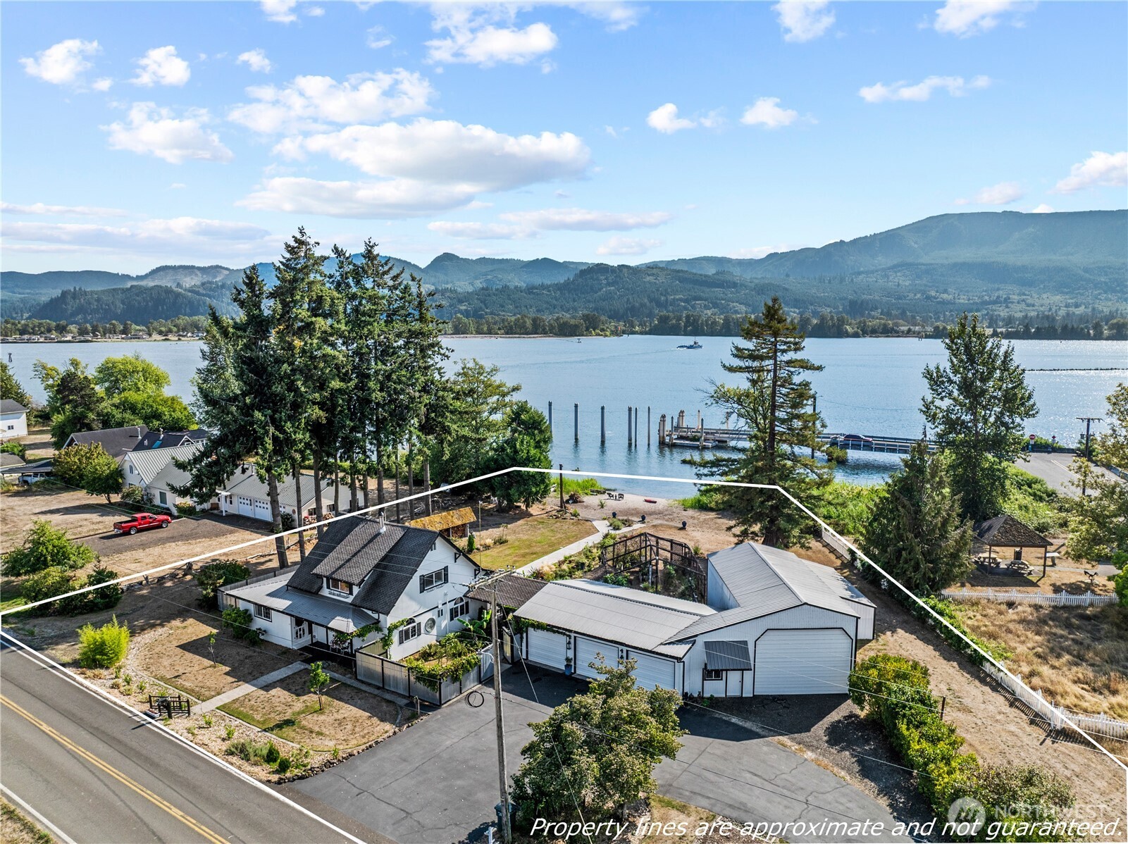 10 East Sunny Sands Road Cathlamet, WA 98612 - Photo 3 of 40