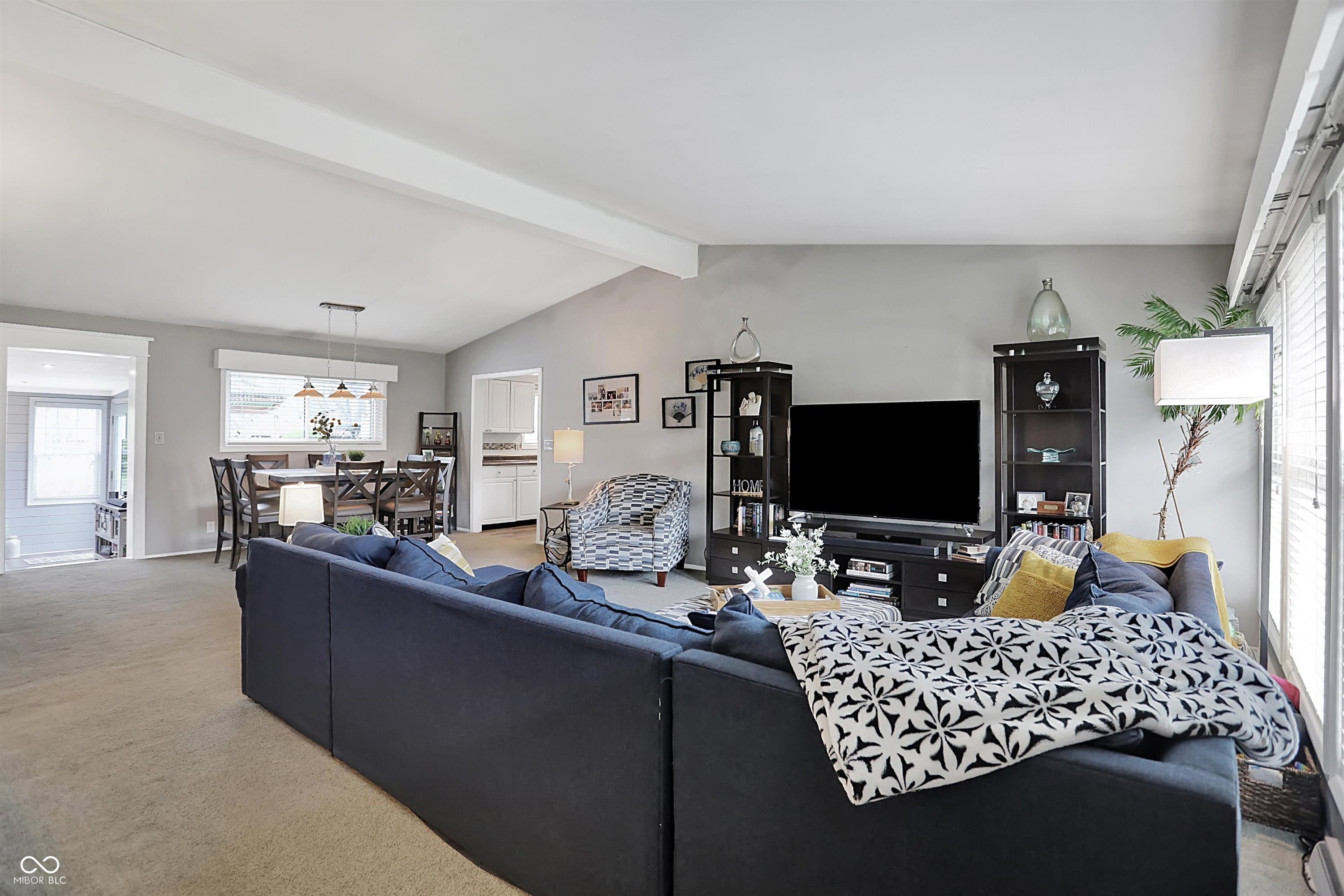 6826 Hague Road Indianapolis, IN 46256 - Photo 8 of 57 Gallery Image 8