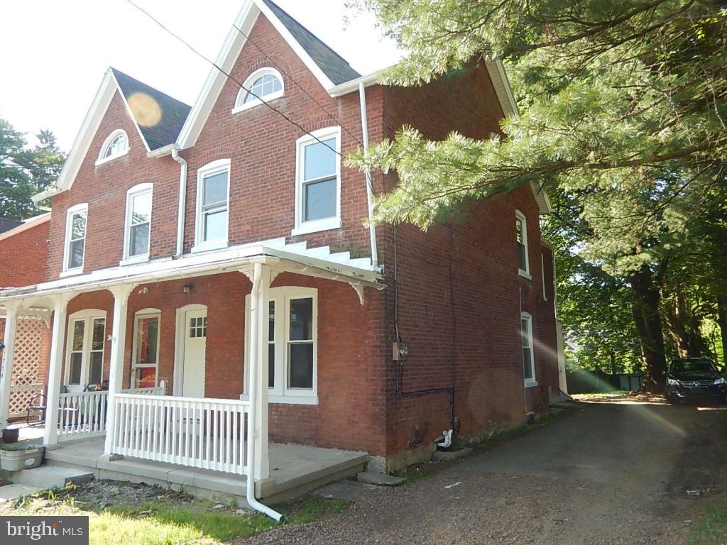 1752 Eden Road Lancaster, PA 17601 - Photo 2 of 41
