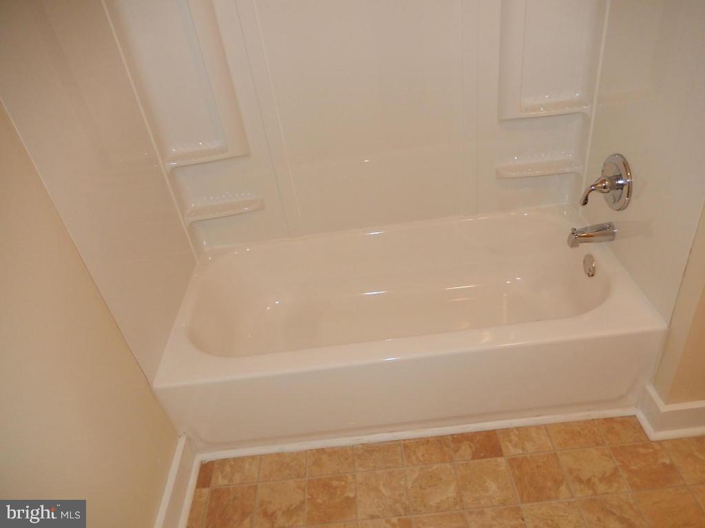 1752 Eden Road Lancaster, PA 17601 - Photo 26 of 41