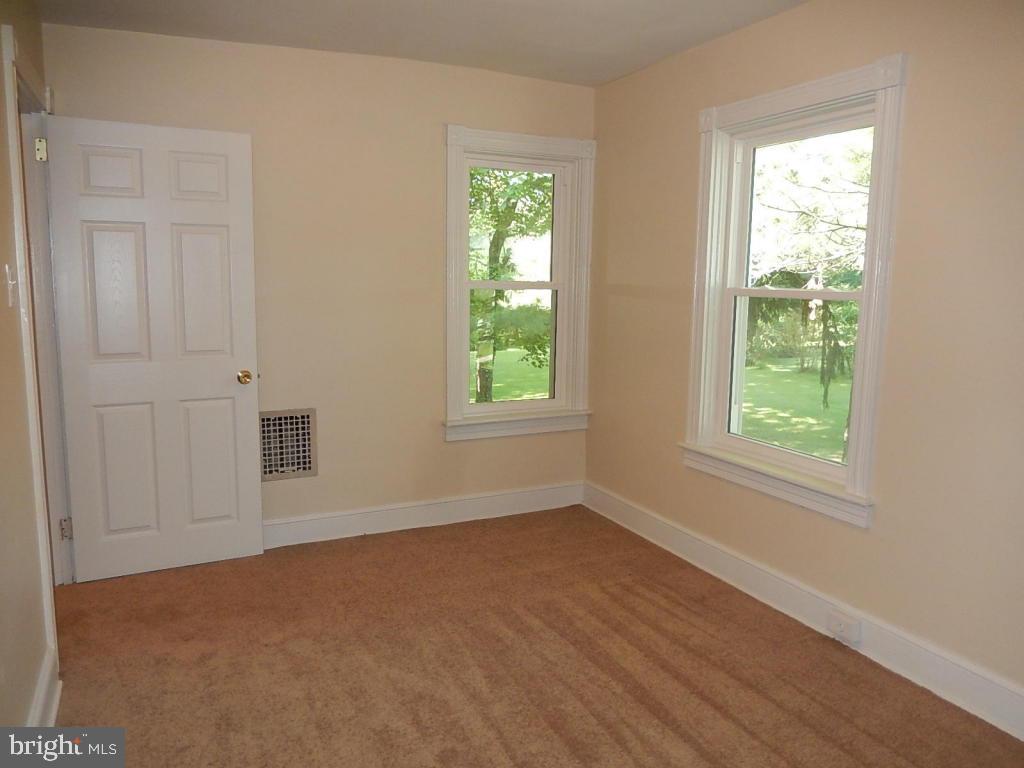 1752 Eden Road Lancaster, PA 17601 - Photo 28 of 41