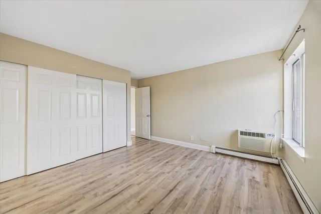 $175,800 | 1041 North Mill Street, Unit 307, Naperville, IL 60563