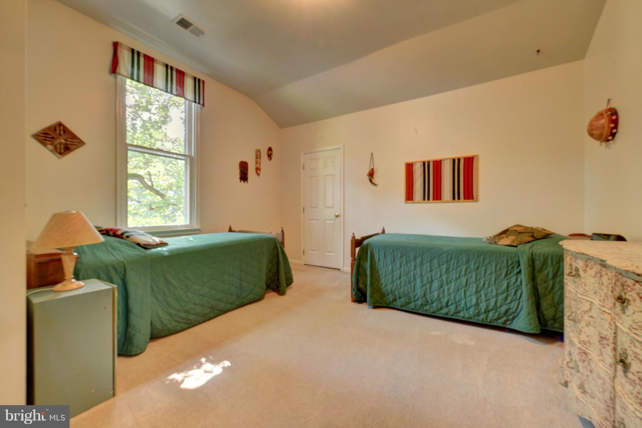 10906 Sunset Hills Road Reston, VA 20190 - Photo 22 of 30 Bedroom