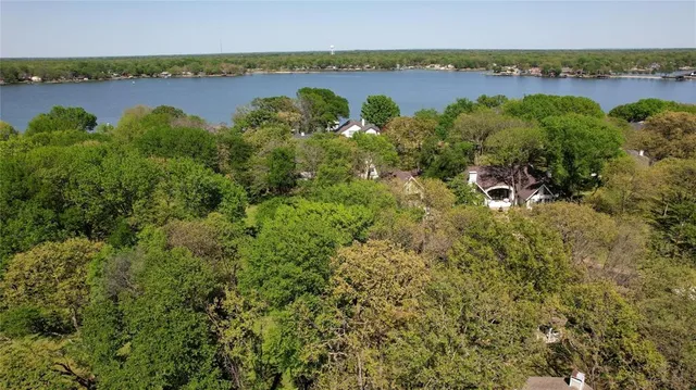 a view of a lake from a yard
