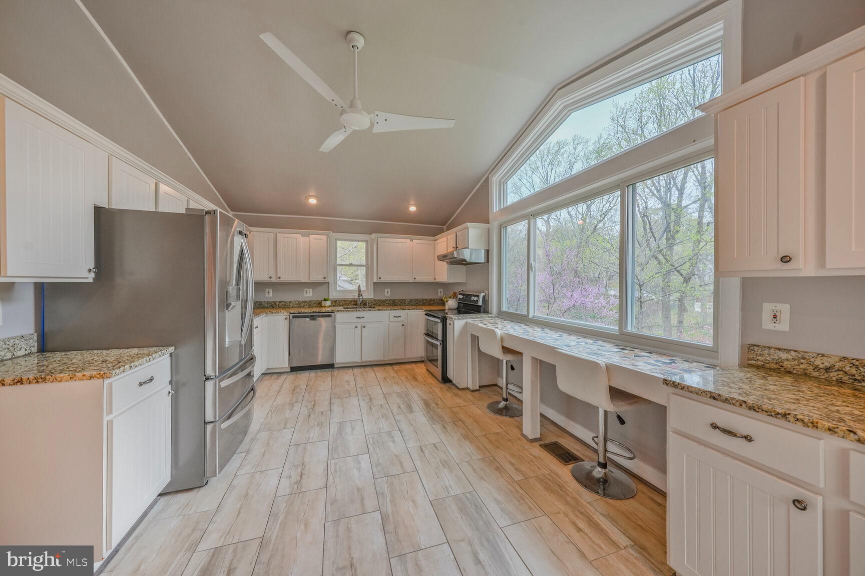 6532 Spring Valley Drive Alexandria, VA 22312 - Photo 14 of 36