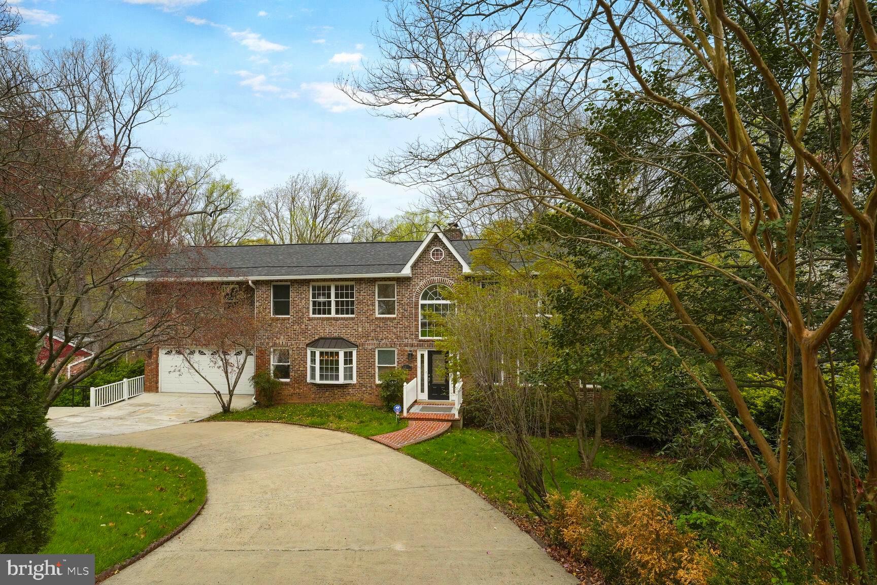 6532 Spring Valley Drive Alexandria, VA 22312 - Photo 2 of 36