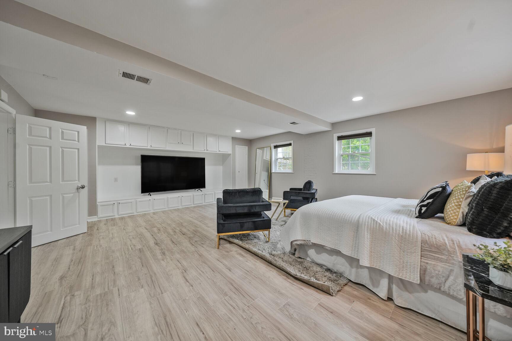 6532 Spring Valley Drive Alexandria, VA 22312 - Photo 27 of 36