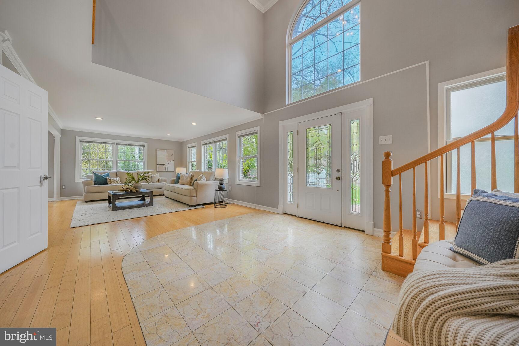6532 Spring Valley Drive Alexandria, VA 22312 - Photo 4 of 36