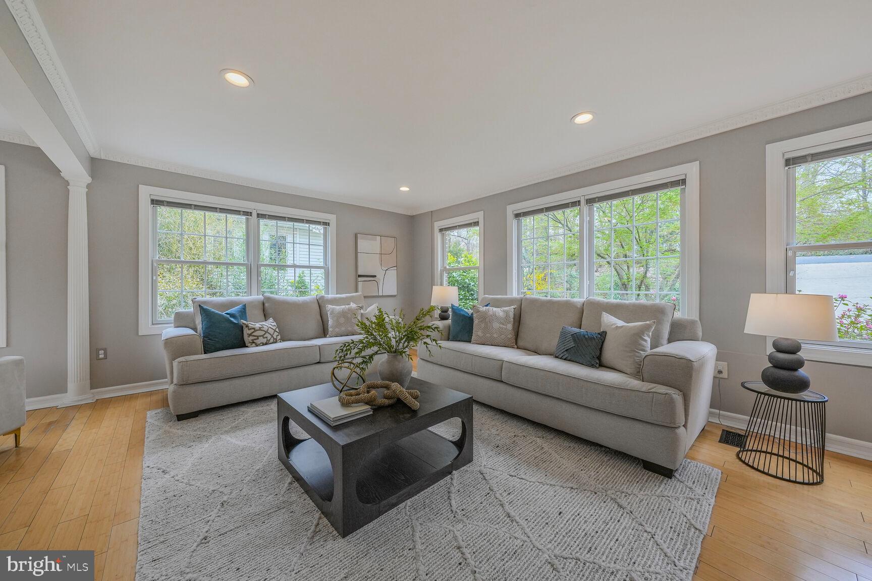 6532 Spring Valley Drive Alexandria, VA 22312 - Photo 5 of 36
