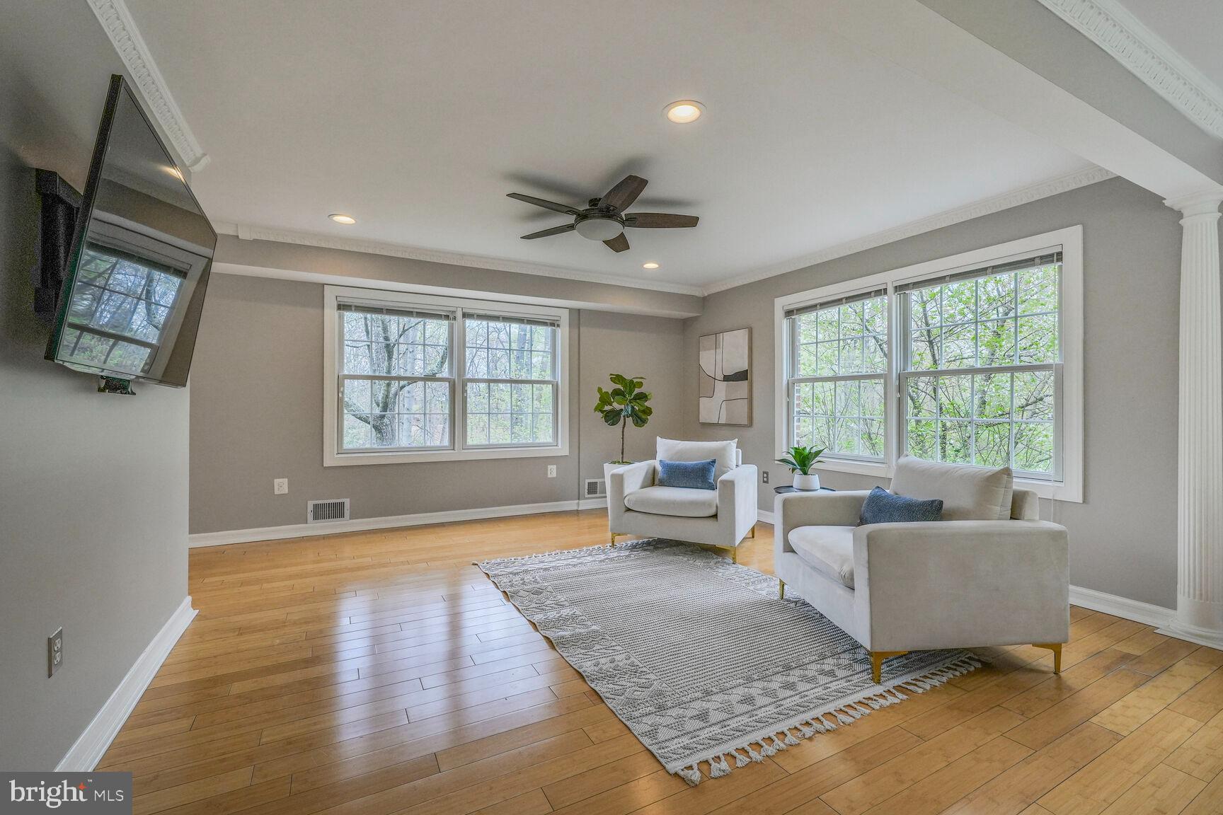 6532 Spring Valley Drive Alexandria, VA 22312 - Photo 6 of 36
