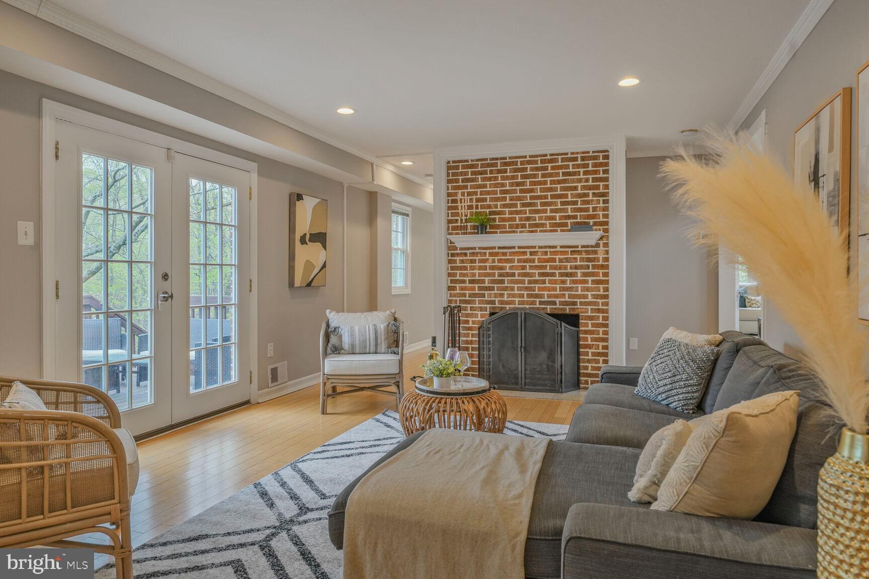6532 Spring Valley Drive Alexandria, VA 22312 - Photo 8 of 36