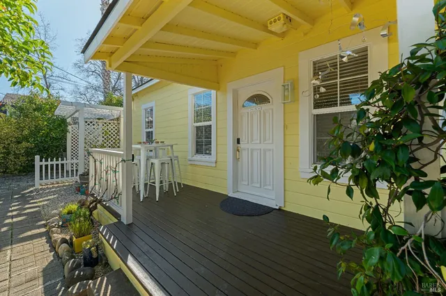 $1,500,000 | 1435 2nd Street, Calistoga, CA 94515