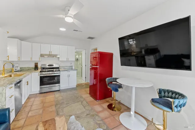 $1,500,000 | 1435 2nd Street, Calistoga, CA 94515