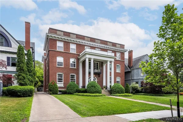 $629,000 | 107 Oakland Place, Buffalo, NY 14222