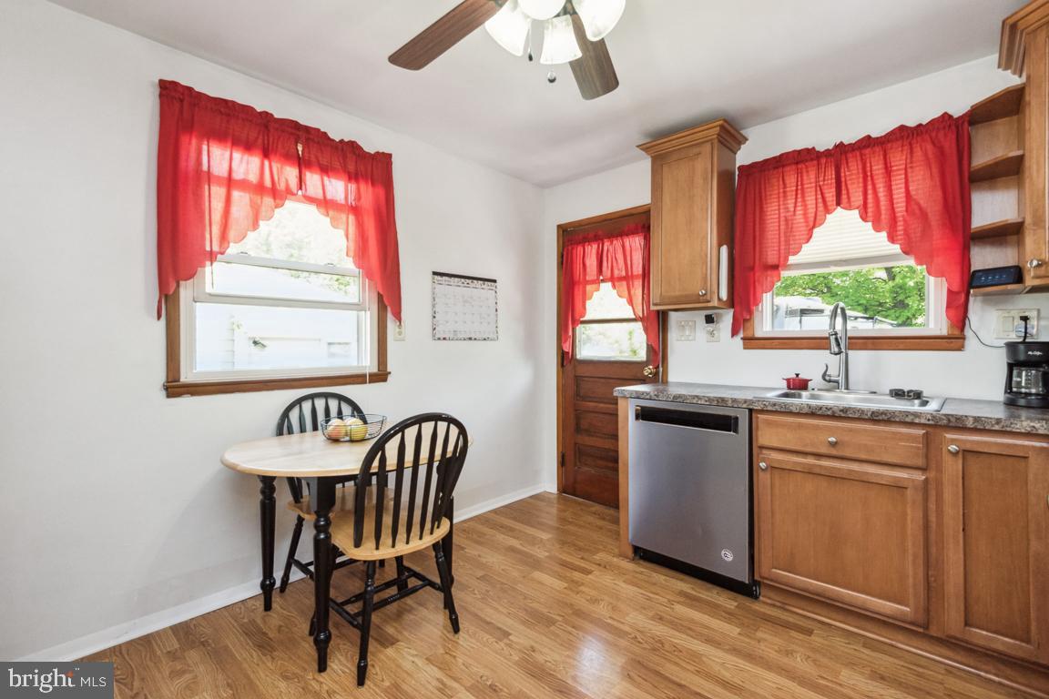 173 Roland Road Pasadena, MD 21122 - Photo 11 of 30 Gallery Image 11