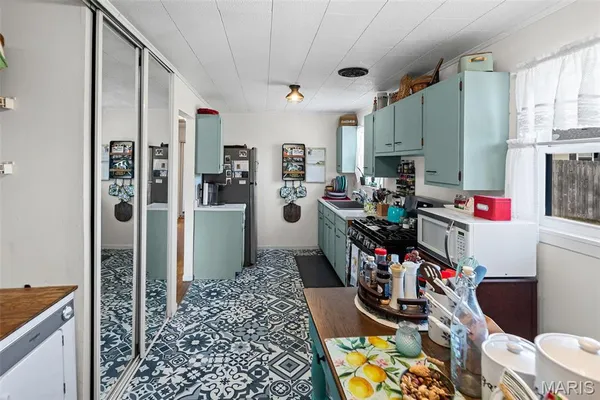 $169,900 | 706 Merlin Court, Troy, IL 62294