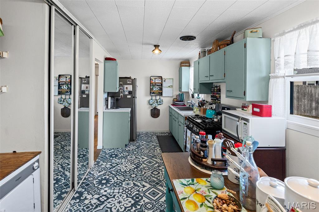 706 Merlin Court Troy, IL 62294 - Photo 13 of 33