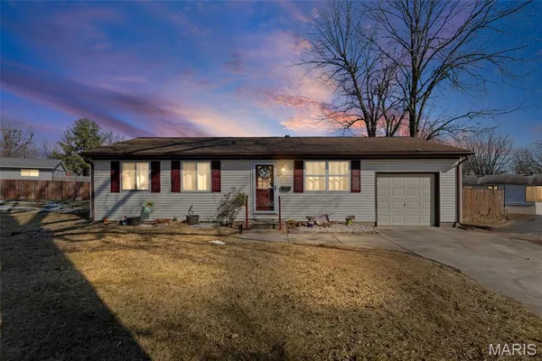 $169,900 | 706 Merlin Court, Troy, IL 62294