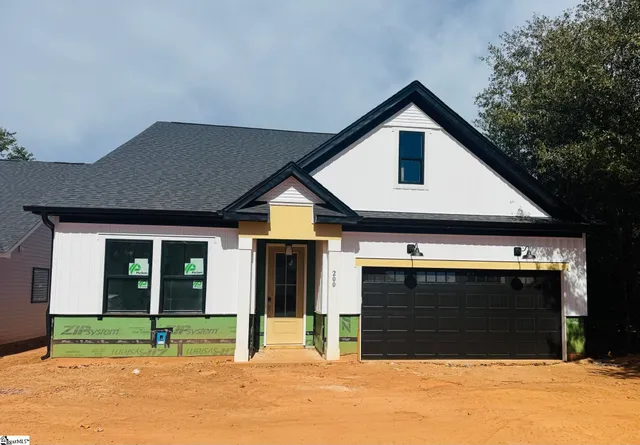 $490,000 | 200 Highland Street, Taylors, SC 29687