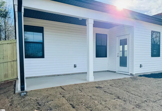 $490,000 | 200 Highland Street, Taylors, SC 29687