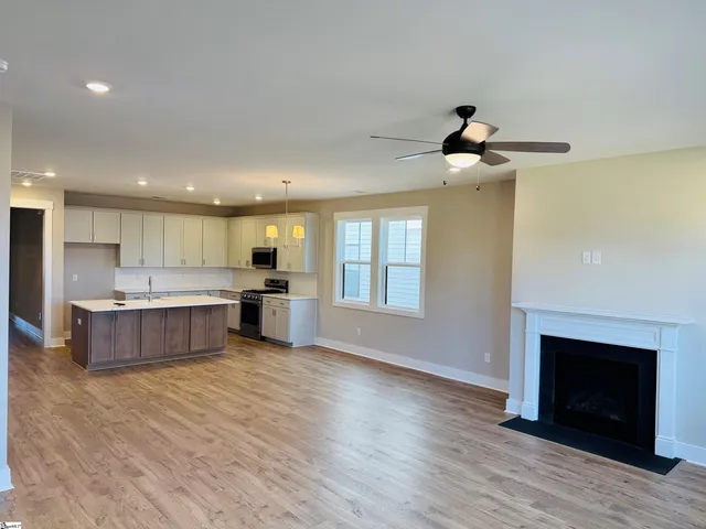 $490,000 | 200 Highland Street, Taylors, SC 29687