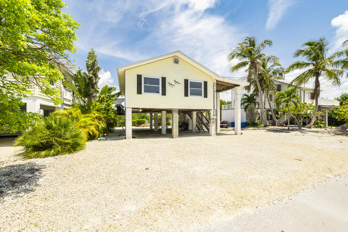 993 Indies Road