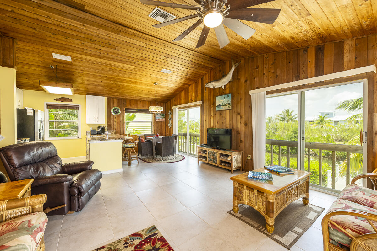 993 Indies Road Summerland Key, FL 33042 - Photo 11 of 43 993 Indies Road