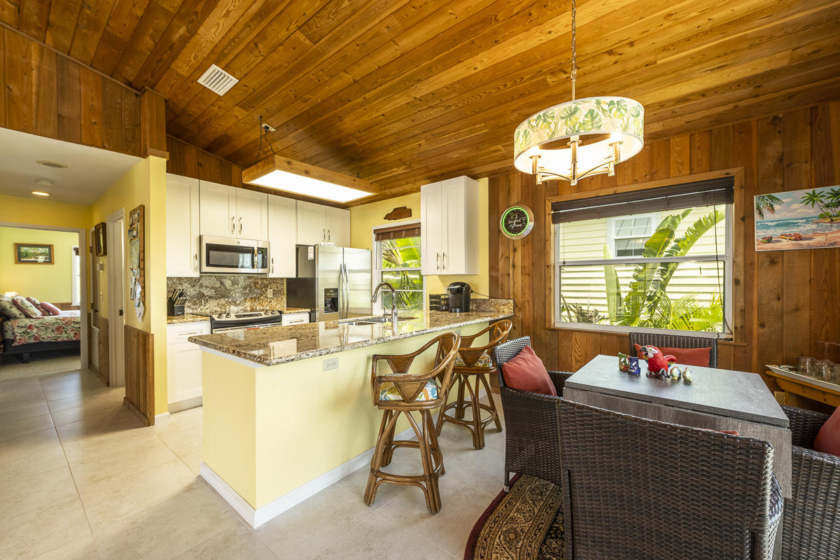 993 Indies Road Summerland Key, FL 33042 - Photo 13 of 43 993 Indies Road