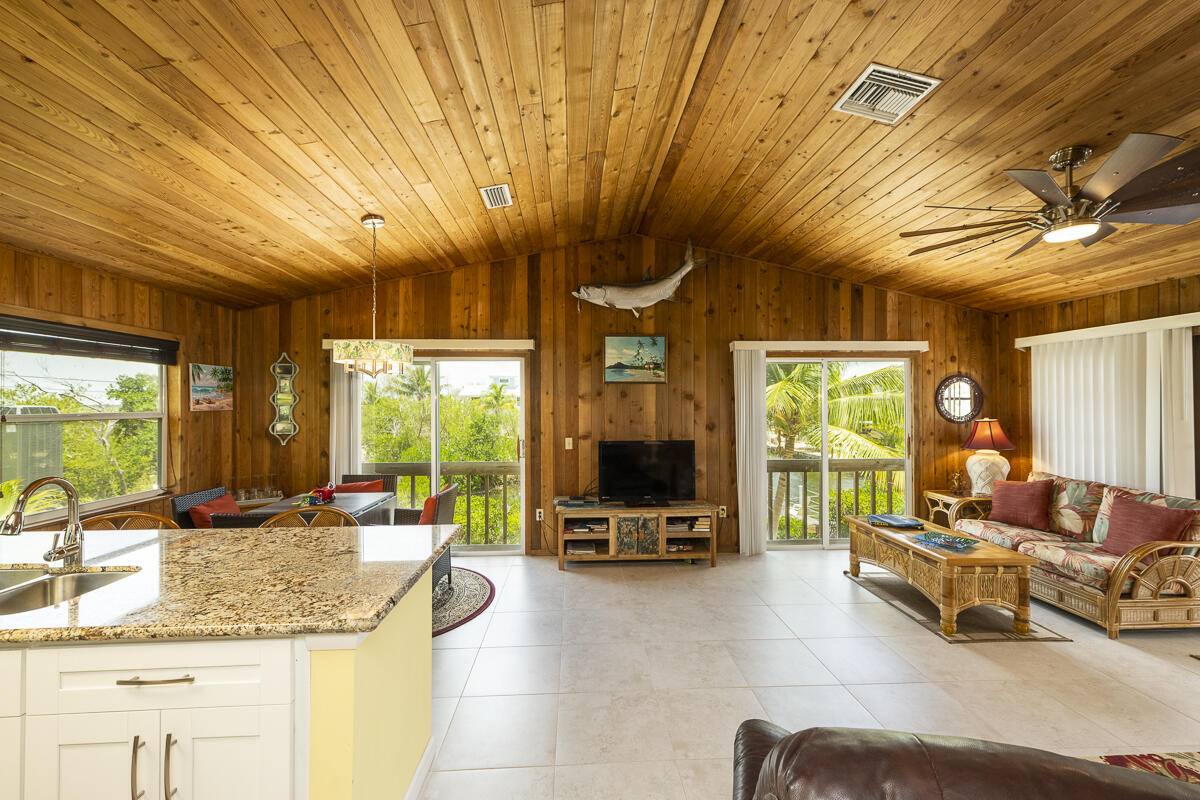 993 Indies Road Summerland Key, FL 33042 - Photo 19 of 43 993 Indies Road