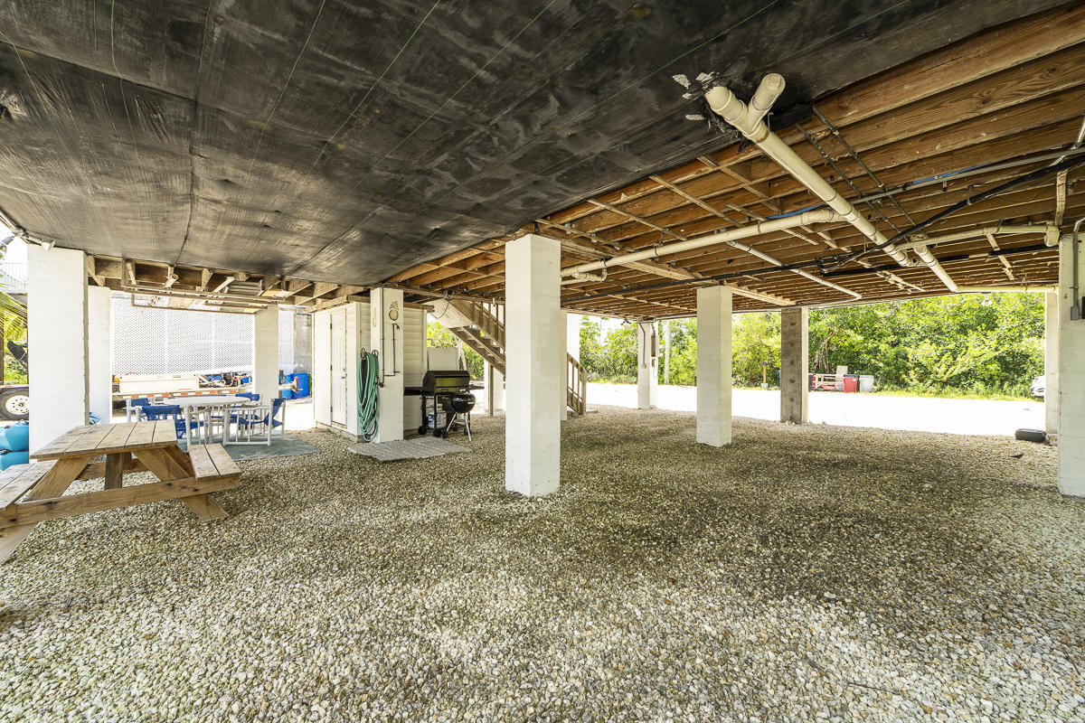 993 Indies Road Summerland Key, FL 33042 - Photo 35 of 43 993 Indies Road
