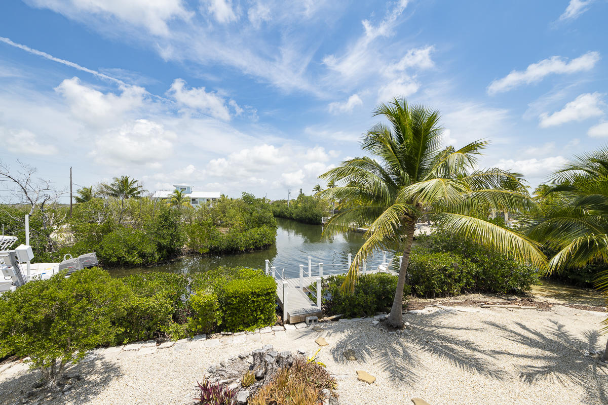 993 Indies Road Summerland Key, FL 33042 - Photo 36 of 43 993 Indies Road