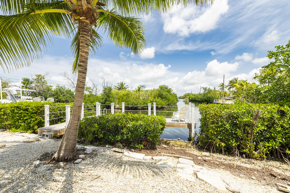 993 Indies Road Summerland Key, FL 33042 - Photo 39 of 43 993 Indies Road