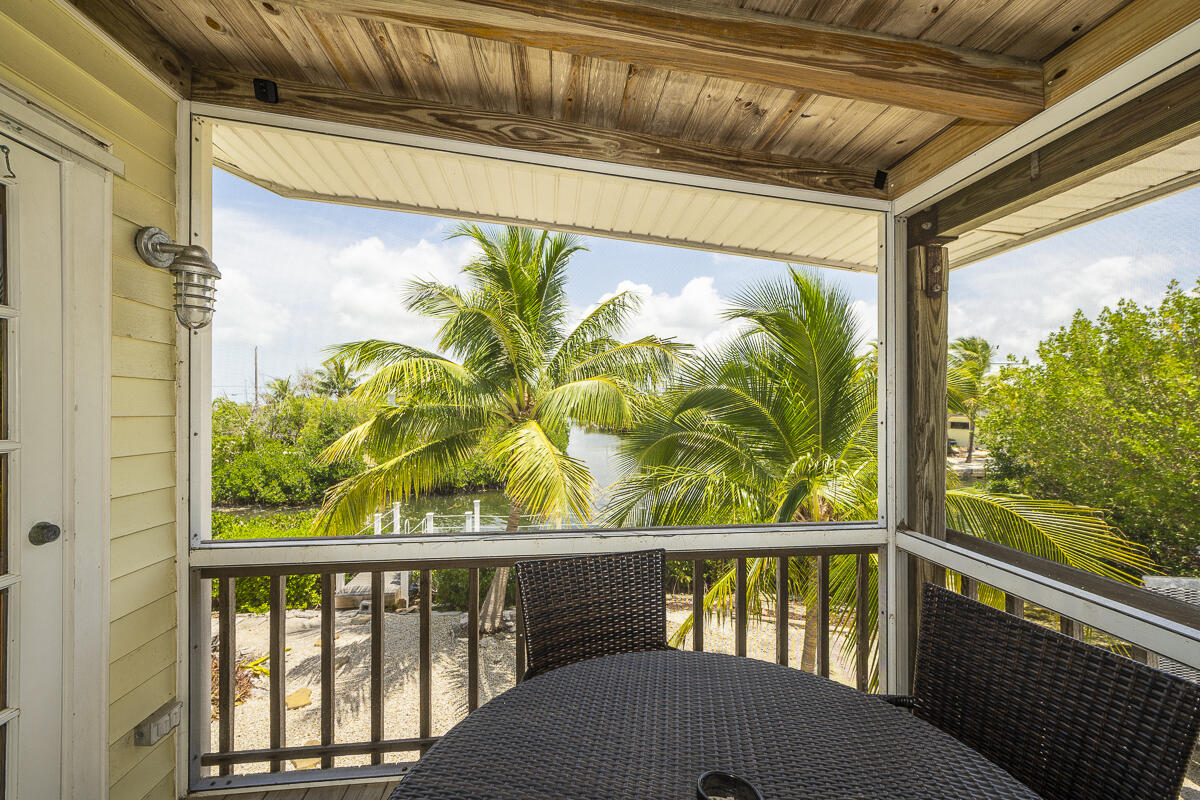 993 Indies Road Summerland Key, FL 33042 - Photo 10 of 43 993 Indies Road