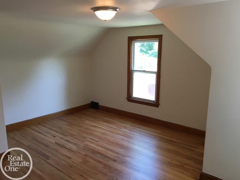 4445 North River Road Fort Gratiot, MI 48059 - Photo 34 of 52 31295428-34.JPG