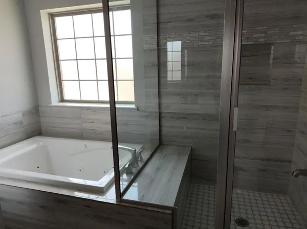 a bathroom with a bathtub