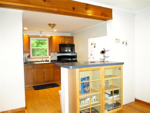 30 Woodbury Road Billerica, MA 01821 - Photo 5 of 15 Gallery Image 5