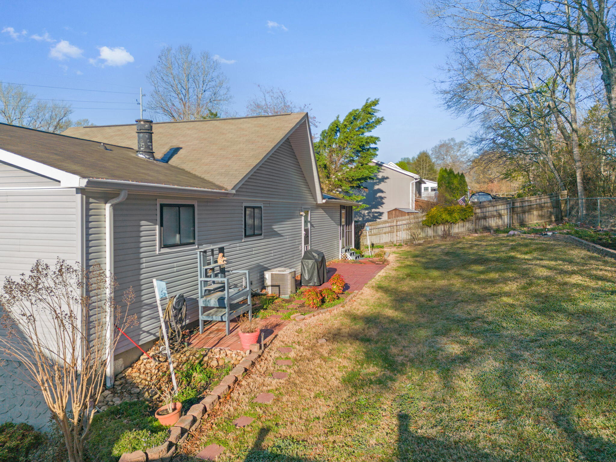 2125 Dallas Lake Road Soddy-Daisy, TN 37379 - Photo 20 of 23 52-web-or-mls-2125 Dallas Lake-Janet Goi
