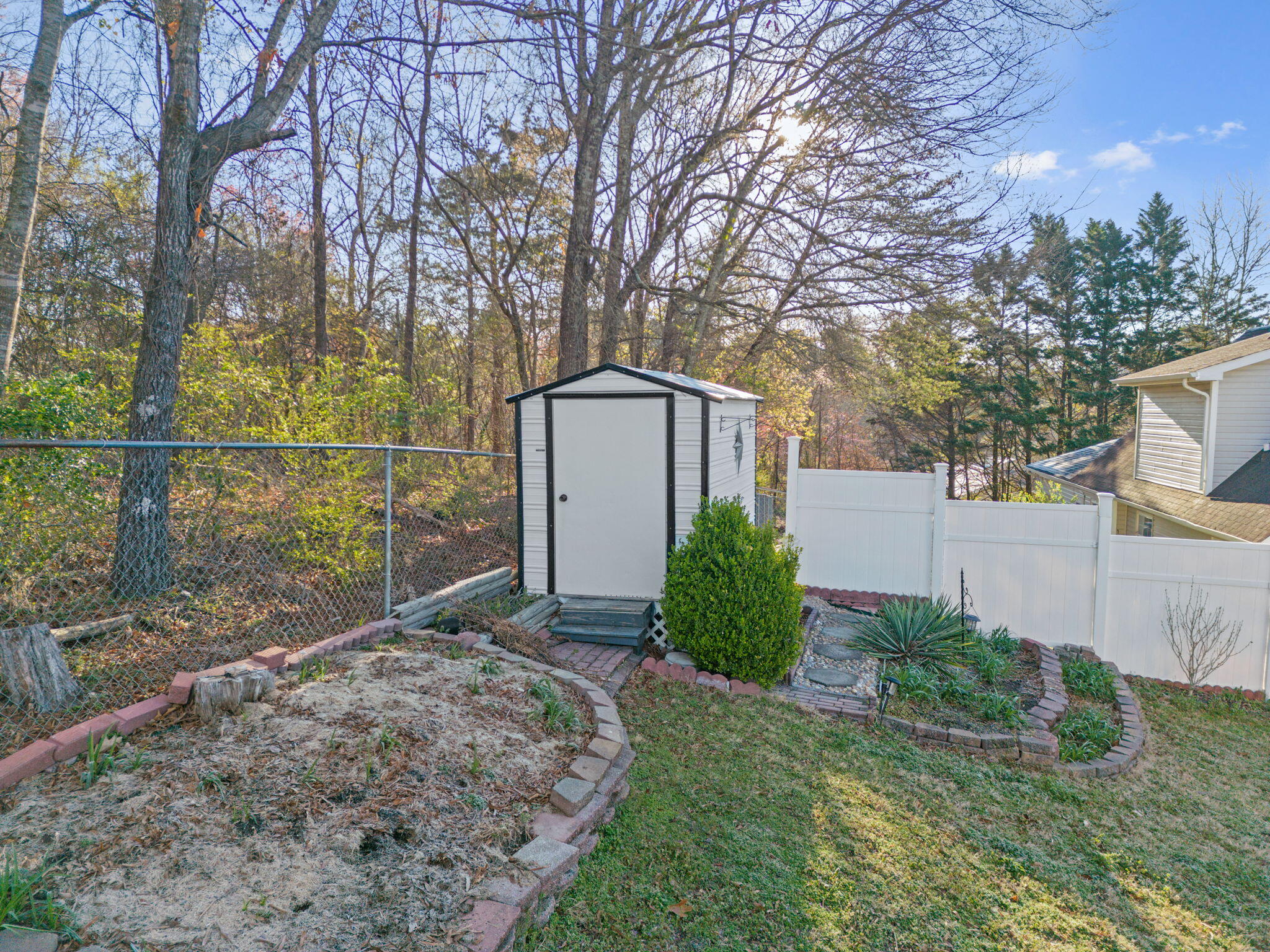 2125 Dallas Lake Road Soddy-Daisy, TN 37379 - Photo 21 of 23 51-web-or-mls-2125 Dallas Lake-Janet Goi