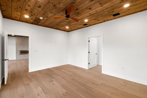 a view of empty room