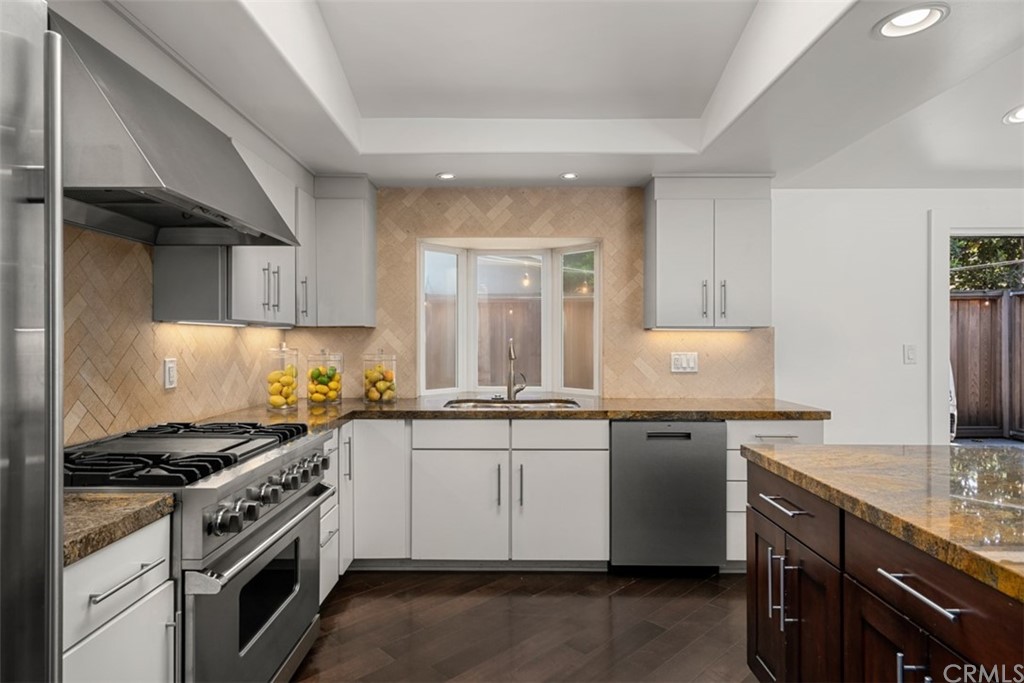 1941 Commodore Road Newport Beach, CA 92660 - Photo 14 of 45