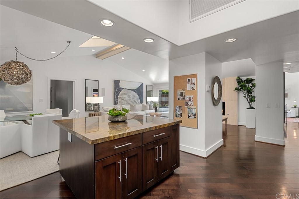 1941 Commodore Road Newport Beach, CA 92660 - Photo 17 of 45