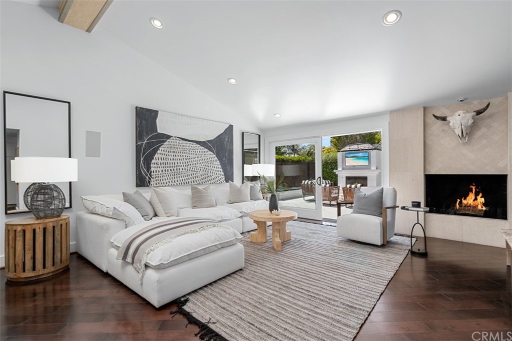 1941 Commodore Road Newport Beach, CA 92660 - Photo 3 of 45