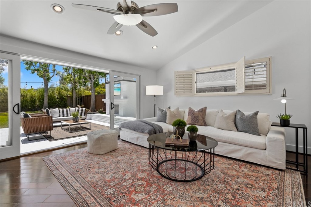 1941 Commodore Road Newport Beach, CA 92660 - Photo 8 of 45