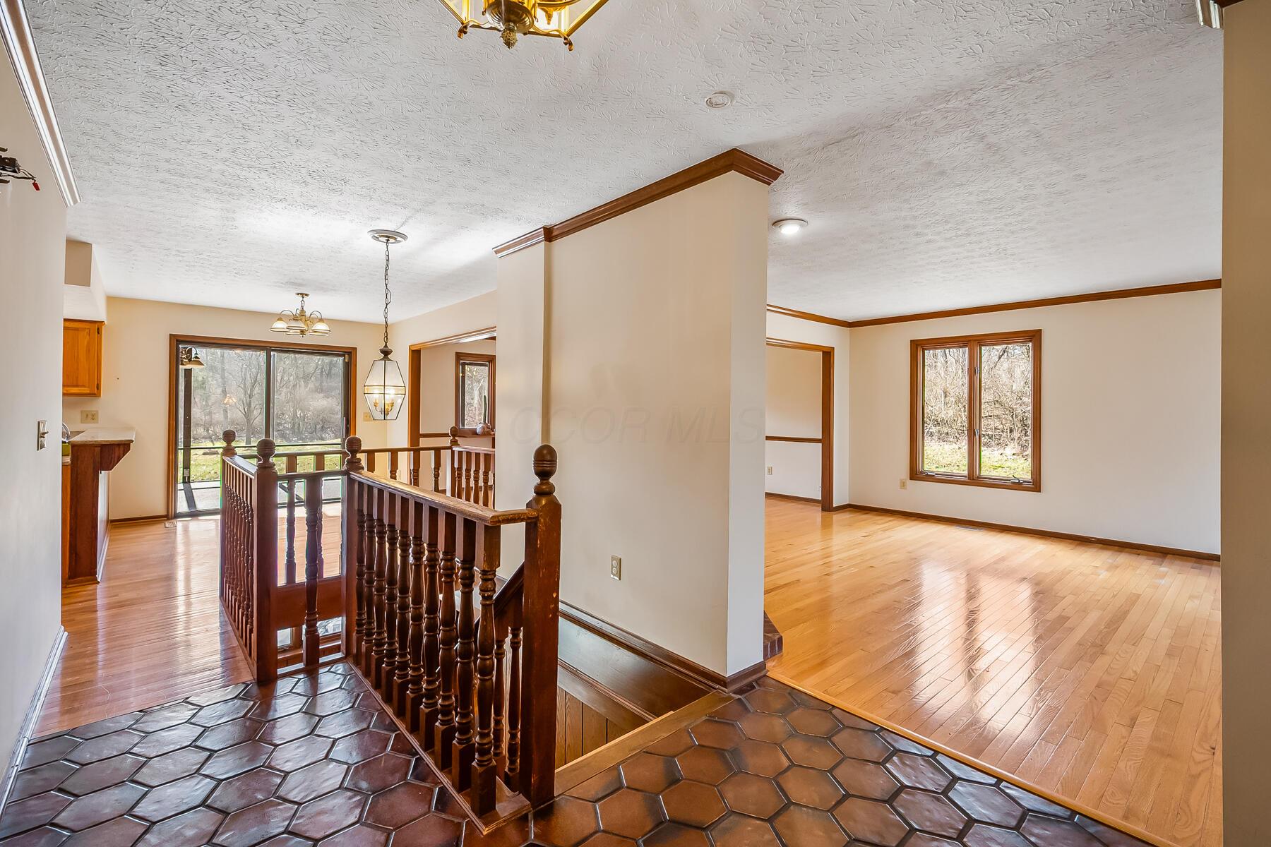 7753 Merchant Road Powell, OH 43065 - Photo 19 of 58 19-web-or-mls-7753 Merchant Rd-119